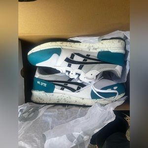 Hyper Gel ASICS! For all my 90s guys!!